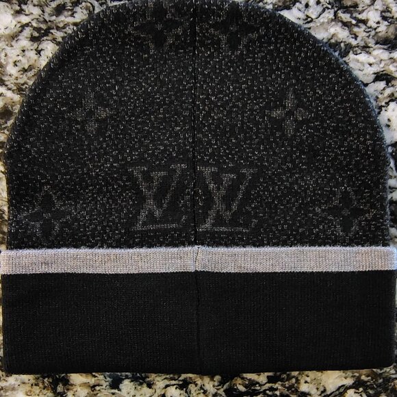 LOUIS VUITTON BEANIE - BRAND NEW- JUST IN TIME FOR COLD WEATHER! - Picture 2 of 5